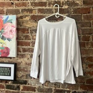 Old Navy Active White Long Sleeve CloudMotion Tunic